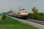 103 184 mit einem TEE-Zug am 01.05.2011 unterwegs bei Langenisarhofen.