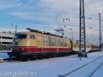 103 222 mit dem Dampfsonderzug zum Weihnachtsmarkt nach Rdesheim am 08.12.12 bei der Einfahrt in den Krefelder Hbf.