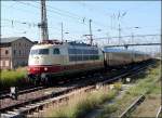 103 184-8 fhrt mit TEE79827 zum Ostseebad Binz.  (Stralsund am 24.09.06)01