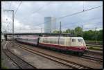 103 235-8 mit IC 118 bei der Ausfahrt aus dem Mannheimer Hbf. (04.07.2013)