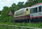 Zählt das Schild auch für den Tf der 103 113-7 mit ihrem IC Innsbruck - Münster? Warnt es ihn vor radfahrenden Kollegen.....? :-D 15.9.2014