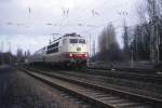 103242 mit Intercity Theodor Storm am 7.2.1987 um 14.51 Uhr Richtung Münster hier bei der Durchfahrt im Bahnhof Hasbergen.