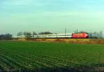 103 xxx mit IR 2573  Leinetal  (Hamburg–Konstanz) am 22.12.2000 zwischen Ashausen und Winsen (Luhe)