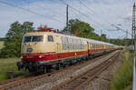 Der Rheingold für die Vulkan Eifel Bahn fuhr am 15.06.2022 mit der 103 245 vom Ostseebad Binz nach Koblenz. Aufgenommen in Stönkvitz.