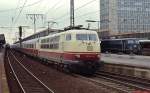 103 241-6 und 110 466-0 im Jahr 1978 im Essener Hauptbahnhof