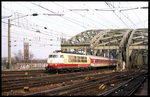 103184 mit IC aus Westerland fuhr am 20.3.1996 um 15.49 Uhr über die Hohenzollernbrücke kommend in den HBF Köln ein.