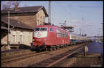 103228 fährt am 9.3.1990 um 14.41 Uhr mit dem IC 934 Albatross durch den Bahnhof Hasbergen in Richtung Münster.