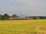 Am Zugschluss des Sonderzug nach Bergen, 211 030 bei Delitzsch am 13.08.2016.