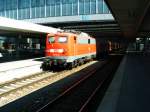 Schwere Aufgabe fr 110 114. Mnchens lteste 110er zieht am 06.09.04 den  Vierlnder Express  nach Leipzig.