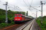 110 352 mit einem Kreuzfahrer-Sonderzug am 14.05.2010 in Berlin-Hohenschnhausen