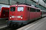 115 205 vor IC 281 im Stuttgarter Hbf.