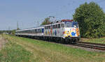 Sommer: Lokomotive 110 469-4 von TRI auf der RB 37 unterwegs.