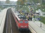BR 110 377-9 im Schub des RB 59 brachte viele Fan`s zum  Signal Iduna Park.(28.10.2007)