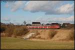 RB 37159 Aalen - Donauwrth, geschoben von einer Lok der Baureihe 110, erreicht in Krze den Regionalbahnhof Goldshfe, aufgenommen am 02.02.08.
