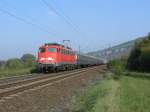 110 450 zieht ein Sonderzug nach Mnchen kurz vor Thngersheim.27.09.08