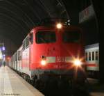 110 401-7 zieht ihre Garnitur gleich in die Abstellanlage Karlsruhe 29.10.09