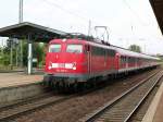 110 333 mit RE 4331 am 24.6.05 in Homburg Saar.