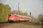110 463-7 mit einer RB35 in Dinslaken am 08.04.2011 
