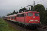 Die 110 456 schiebt am 9.9.11 ihre RB durch Dsseldorf-Angermund.
