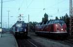 110 410 + 220 014  Bremerhaven - Lehe  01.09.83