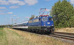 Am 24.08.2026 war f�r viele Fotografen die stahlblaue B�gelfalte ''110 428-0'',  das Objekt der Begierde.