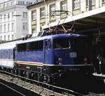 Sie hat wieder einen Keks! 110 469 mit NX-Ersatzzug in Wuppertal Hbf, 30.4.18.