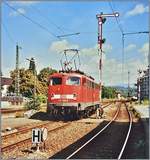 Im August 2002 rangierte die DB 110 350-6 im noch mit Formsignalen ausgestatteten Bahnhof von Lörrach (um dann einen Nahverkehrszug nach Freiburg zu übernehmen).