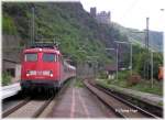 110 428-0 mit RB 15520 (Wiesbaden Hbf - Koblenz Hbf) bei der Einfahrt in St.