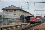 110 446-2 steht am 17.03.08 mit RB 37162 aus Donauwrth auf Gleis 1 des Aalener Bahnhofs.