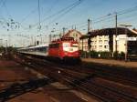 110 343-1 mit IR 2334 Binz-Saarbrcken auf Osnabrck Hauptbahnhof (Zweite Stock) am 9-8-1995.