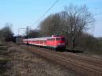 110 464 in Ahlten mit einem Fuballsonderzug