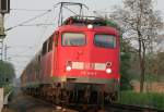 Die 110 415-7 zieht ihren RE4 Verstrker Richtung Geilenkirchen am 20.04.2009
