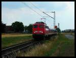 110 465 hat soebend den Bahnhof Petershagen-Lahde verlassen