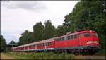 110 373 mit dem defekten Stromabnehmer 2 als RE11594 nach Aachen am Km 16.0 (Gru an den Tf) 17.7.2009