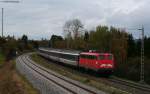 110 425-6 mit dem IC 2803 (Stuttgart Hbf-Zrich HB) als Ersatz fr ICE 187 bei Rottweil Saline 18.10.09