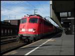 110 495 mit RE4 in Dsseldorf Hbf, 07.07.2010