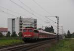 110 410 mit RE von Mannheim Hbf nach Frankfurt(Main)Hbf.Aufgenommen am 30.09.10 in Lampertheim.