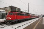 Mit knapp 60 Minuten Versptung erreichte 110 396-9 (DB Regio Braunschweig) mit 5 n-Wagen als Ersatz fr den IC 2443 Magdeburg Hbf auf Gleis 6.