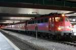 Die Stuttgarter 110 425-6 zieht den RE1 Karnevalszusatzzug von Kln nach Dortmund aus Dsseldorf HBF am 06.03.2011