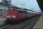 Und dann kam 110 438-9 am 03.01.2012 mit dem IC 2056 Heidelberg - Saarbrcken nach Kaiserslautern zurck