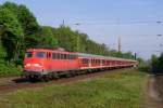 110 456-1 mit einer RB 35 bei der Einfahrt in Dinslaken am 13.05.2012