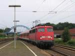 110 438-9 mit RB 31776 Mnster Hauptbahnhof-Salzbergen auf Bahnhof Salzbergen am  10-7-2012.