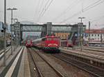 110 410 mit IC 2055 am 11.3.13 in Neustadt/Weinstrae.