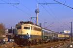 110 474 bei Dsseldorf Hamm auf der Rampe zur alten Hammer Brcke, 29.11.1986.