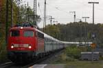 110 491 am 4.11.12 mit Militrwagen und ein paar IC Wagen bei der Durchfahrt durch Kln-West.