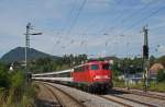 110 441-3 mit IC 282 Zürich HB - Stuttgart Hbf bei der Durchfahrt von Engen.