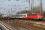 110 441 zog am 3.4.13 einen PbZ durch den Duisburger Hbf.