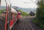 So ein Blick aus einem Zug dürfte inzwischen Geschichte sein, denn die Loks der Baureihe 110 sind inzwischen nur noch als Heizloks vorhanden und nicht mehr im Plandienst anzutreffen.