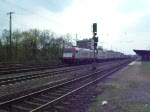 E 10 297 fhrt 1967 mit D-Zug in Stuttgart Hbf.