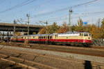 E10 1309 mit AKE Rheingold in Hamburg Harburg, am 07.11.2018.